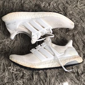 White Adidas ultraboost